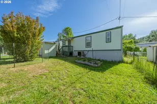95 Athena Ln, Roseburg, OR 97470 - Photo 32