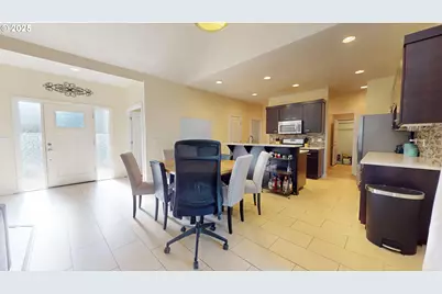 375 Mia Ln, Eugene, OR 97401 - Photo 12