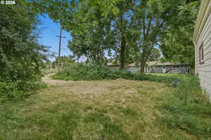 870 Hickory St NE, Salem, OR 97301 - Photo 24