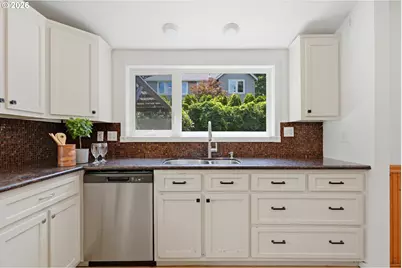 1318 Oak St, Lake Oswego, OR 97034 - Photo 14