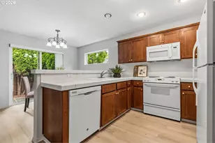 2987 NE Lange Ct, Hillsboro, OR 97124 - Photo 8
