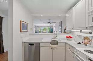 520 SE Columbia River Dr, Vancouver, WA 98661 - Photo 8