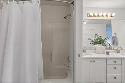 520 SE Columbia River Dr #326, Vancouver, WA 98661 - Photo 26