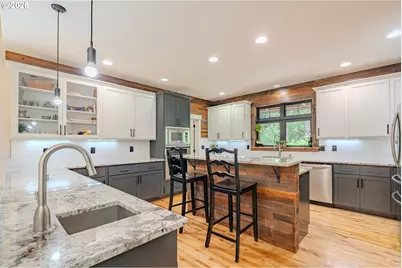 28420 NE 61st St, Camas, WA 98607 - Photo 12