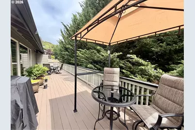 1695 NE Ruby Ct, Roseburg, OR 97470 - Photo 32