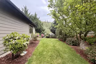 1695 NE Ruby Ct, Roseburg, OR 97470 - Photo 36