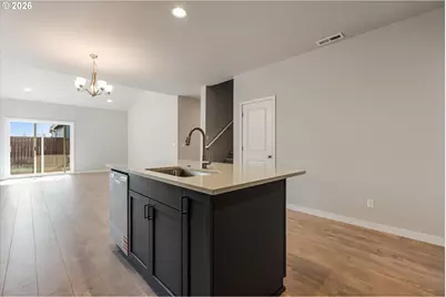 1564 NW Tracy St, McMinnville, OR 97128 - Photo 8