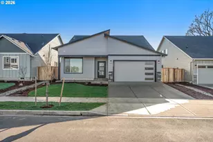 1564 NW Tracy St, McMinnville, OR 97128 - Photo 2