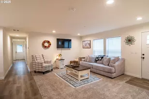 408 Whipple Ave, Drain, OR 97435 - Photo 2