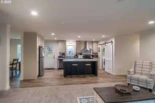 408 Whipple Ave, Drain, OR 97435 - Photo 6