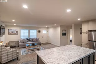 408 Whipple Ave, Drain, OR 97435 - Photo 14