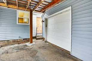 142 Holmes Ln, Oregon City, OR 97045 - Photo 38