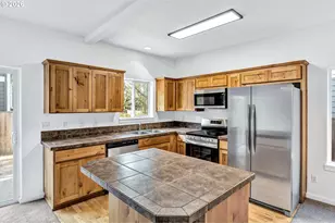 17934 SW Niks Dr, Beaverton, OR 97003 - Photo 10