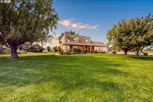 52406 Sunquist Rd, Milton-Freewater, OR 97862 - Photo 2