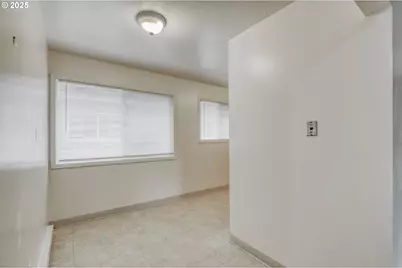 7537 N Heppner Ave, Portland, OR 97203 - Photo 16