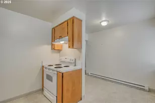 7537 N Heppner Ave, Portland, OR 97203 - Photo 18