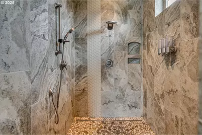 421 Woodland Heights Rd, Woodland, WA 98674 - Photo 16