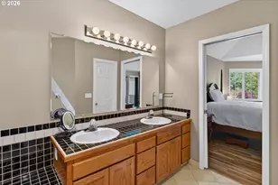 8670 SW Rogue Ln, Wilsonville, OR 97070 - Photo 28