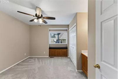 8670 SW Rogue Ln, Wilsonville, OR 97070 - Photo 32