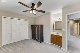8670 SW Rogue Ln, Wilsonville, OR 97070 - Photo 34