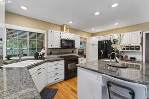 8670 SW Rogue Ln, Wilsonville, OR 97070 - Photo 14