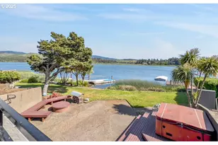 2036 NE Lagoon Ln, Lincoln City, OR 97367 - Photo 16
