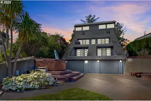 2036 NE Lagoon Ln, Lincoln City, OR 97367 - Photo 4