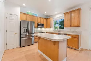 20111 Hoodview Ave, West Linn, OR 97068 - Photo 16