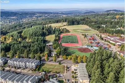 20111 Hoodview Ave, West Linn, OR 97068 - Photo 40