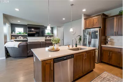2451 W 9th Ave, Junction City, OR 97448 - Photo 12
