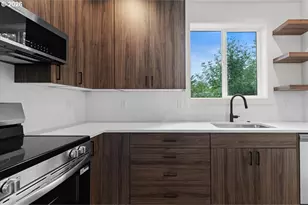 9592 SW 91st Ave, Portland, OR 97223 - Photo 10