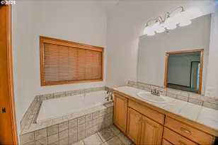 59990 Isabella Ln, Saint Helens, OR 97051 - Photo 14