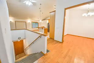 59990 Isabella Ln, Saint Helens, OR 97051 - Photo 4