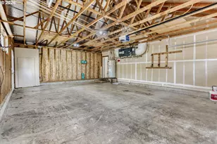 19243 Central Point Rd, Oregon City, OR 97045 - Photo 30