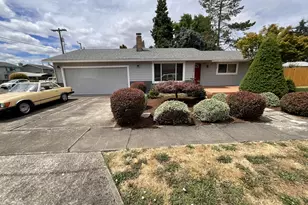 223 N 13th Ave, Cornelius, OR 97113 - Photo 4