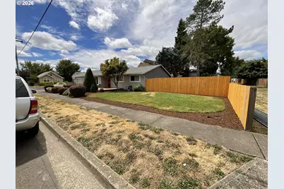 223 N 13th Ave, Cornelius, OR 97113 - Photo 6