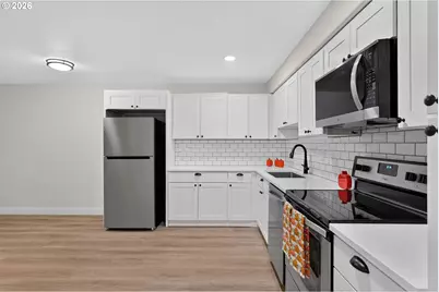 10345 NE Clackamas St #3, Portland, OR 97220 - Photo 6