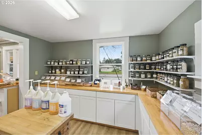 975 2nd St SE, Bandon, OR 97411 - Photo 16