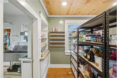 975 2nd St SE, Bandon, OR 97411 - Photo 8