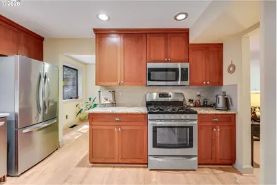2020 Tompkins St, West Linn, OR 97068 - Photo 4