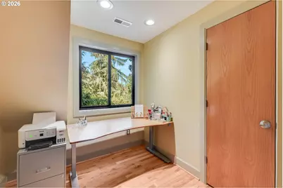 2020 Tompkins St, West Linn, OR 97068 - Photo 18