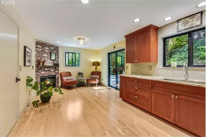 2020 Tompkins St, West Linn, OR 97068 - Photo 8