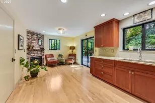 2020 Tompkins St, West Linn, OR 97068 - Photo 8