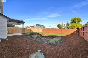 5645 Magnificence Wy, Eugene, OR 97402 - Photo 34