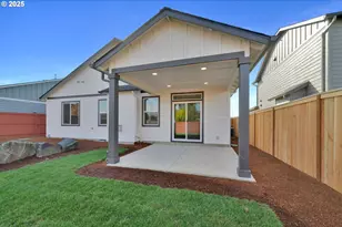 5645 Magnificence Wy, Eugene, OR 97402 - Photo 36