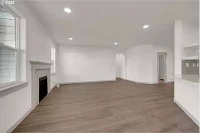 5645 Magnificence Way, Eugene, OR 97402 - Photo 2