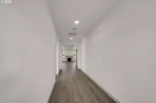 5645 Magnificence Wy, Eugene, OR 97402 - Photo 28