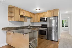 7937 SW 40th Ave, Portland, OR 97219 - Photo 12