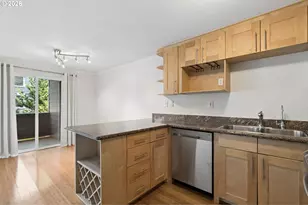 7937 SW 40th Ave, Portland, OR 97219 - Photo 18