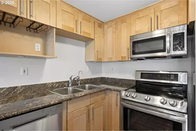 7937 SW 40th Ave #I, Portland, OR 97219 - Photo 16